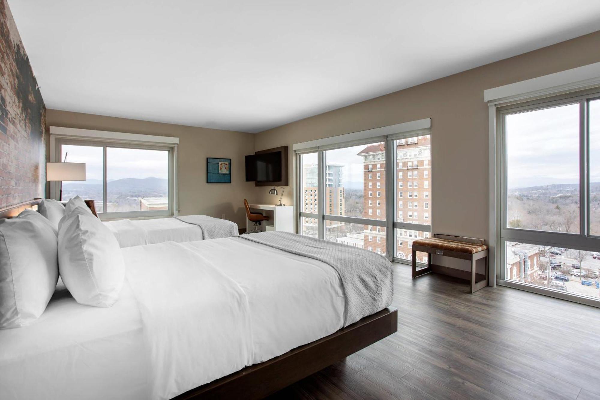 Cambria Hotel Downtown Asheville Exterior photo